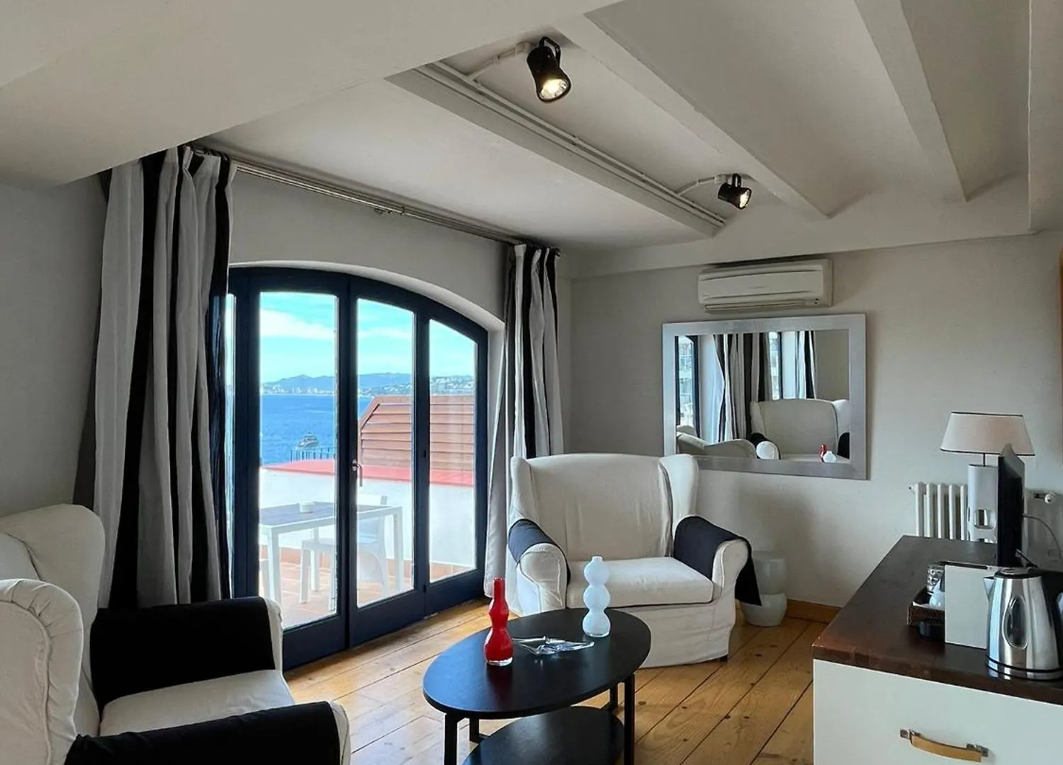 Hotel Trias Паламос Испания